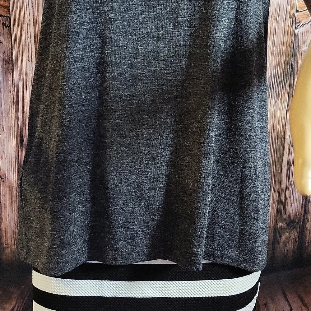 Loft Women's Sleeveless Turtleneck Blouse Size SP - Picture 2 of 10